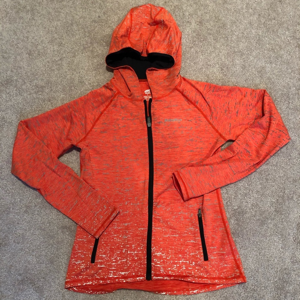 🎉Brand New🎉Hoodie with night reflections🎉.